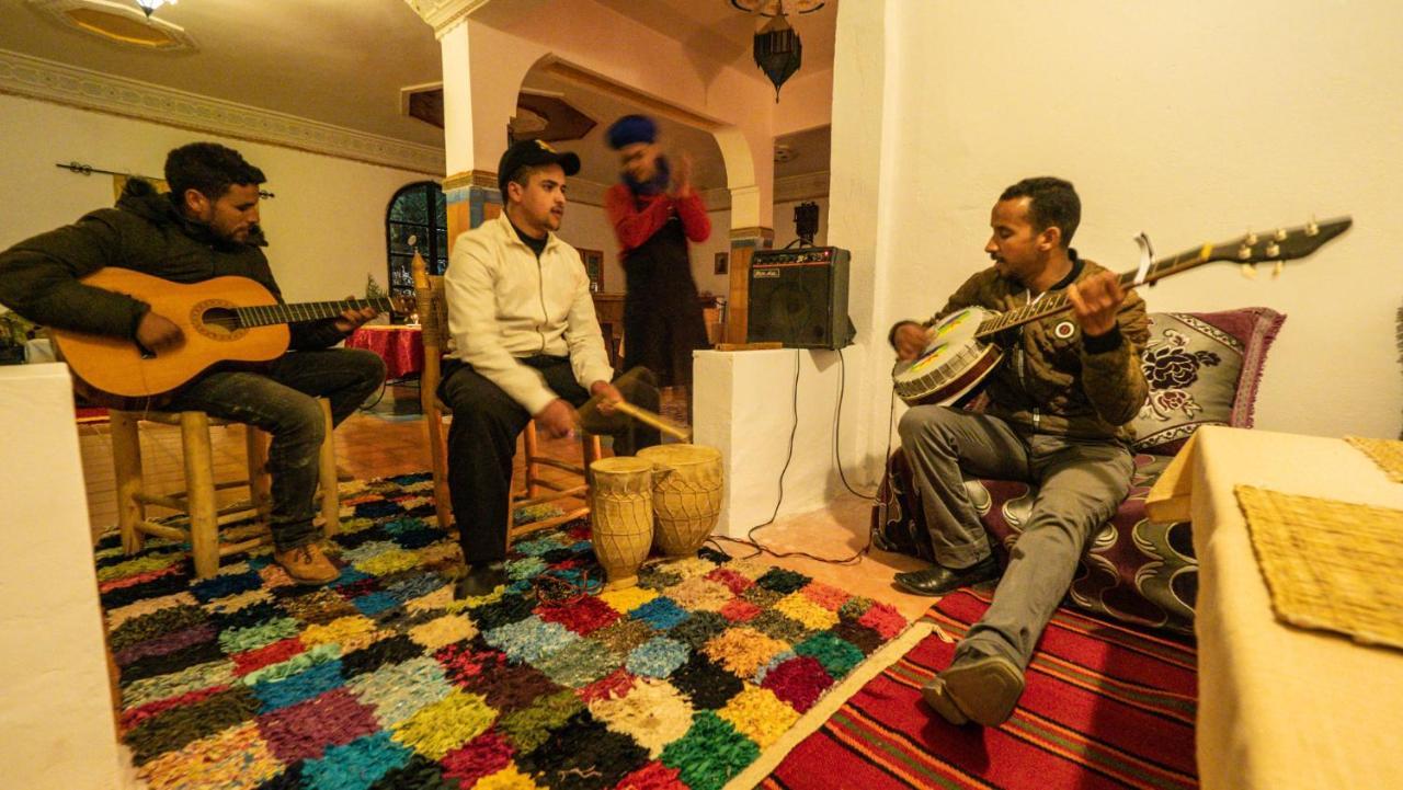 Riad Kasbah Des Roches Akhendachou n'Ait Ouffi 外观 照片