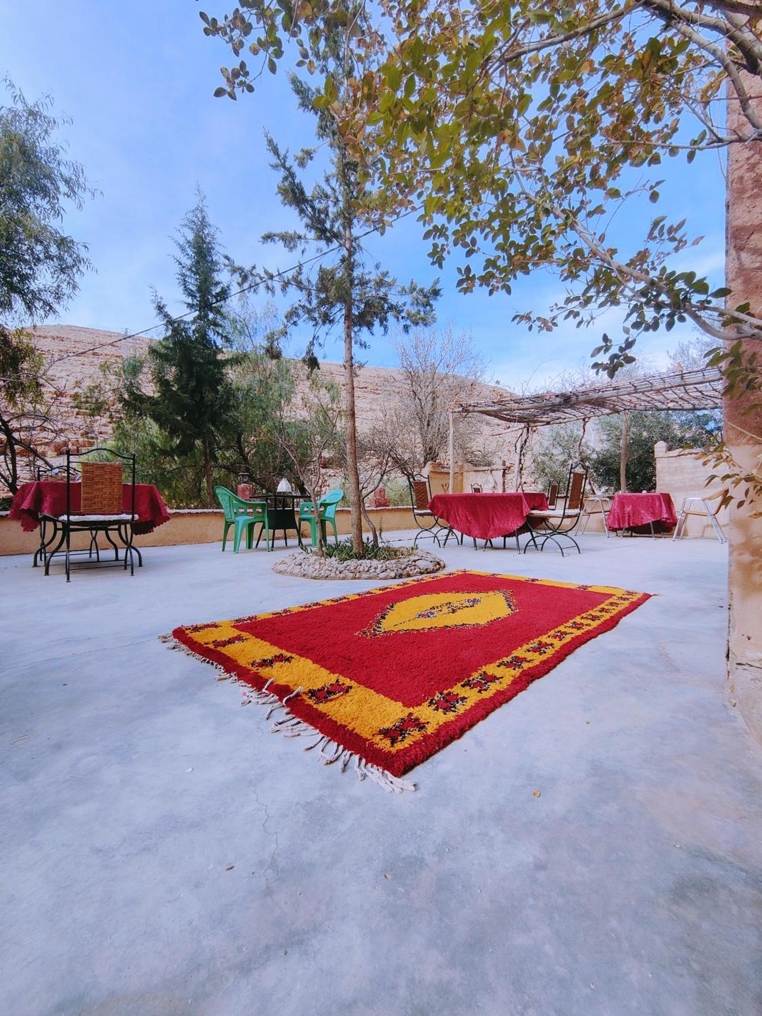 Riad Kasbah Des Roches Akhendachou n'Ait Ouffi 外观 照片