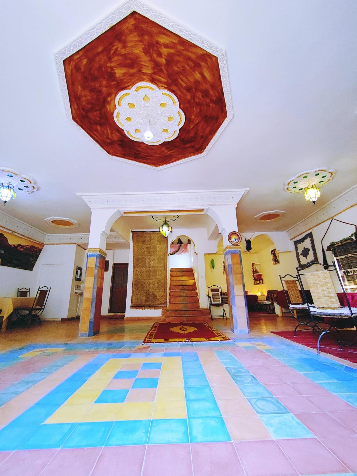 Riad Kasbah Des Roches Akhendachou n'Ait Ouffi 外观 照片