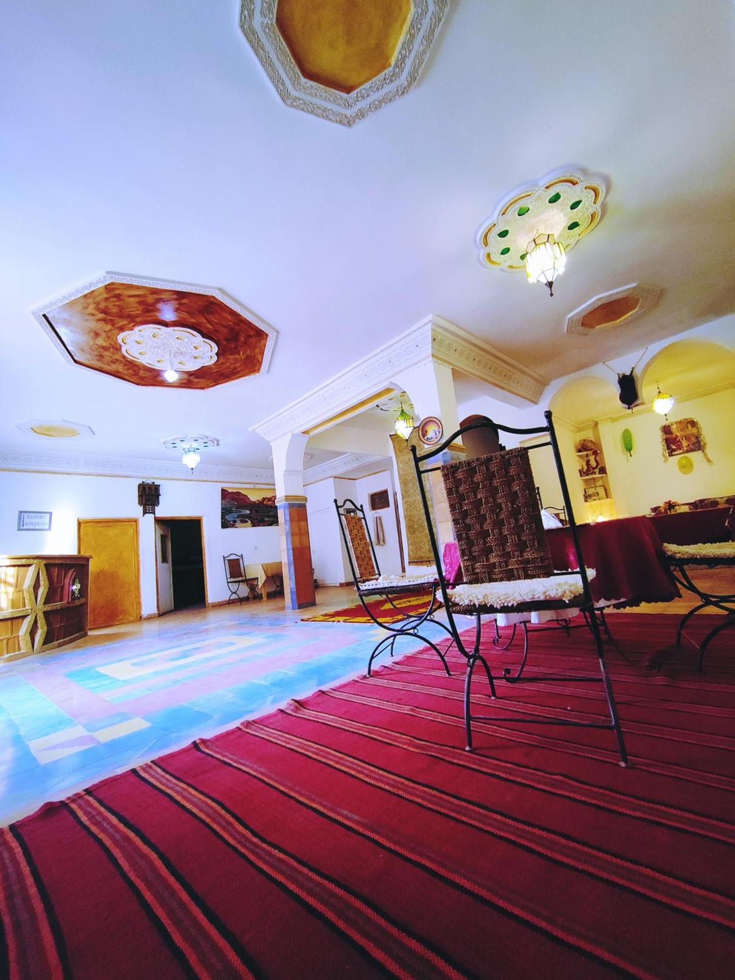 Riad Kasbah Des Roches Akhendachou n'Ait Ouffi 外观 照片
