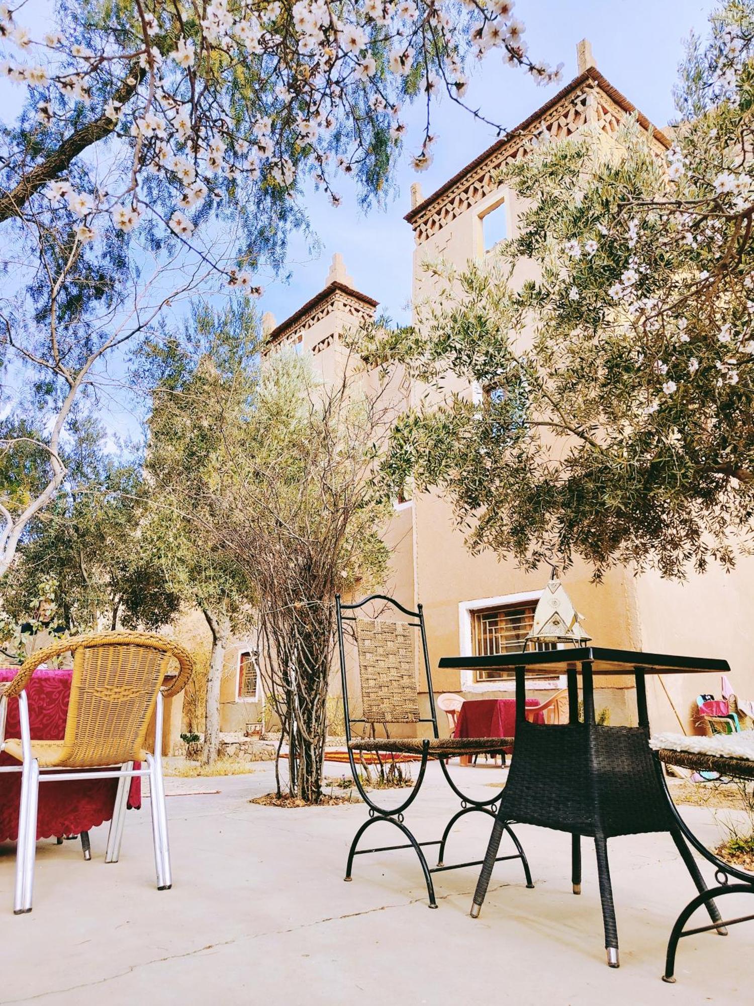 Riad Kasbah Des Roches Akhendachou n'Ait Ouffi 外观 照片